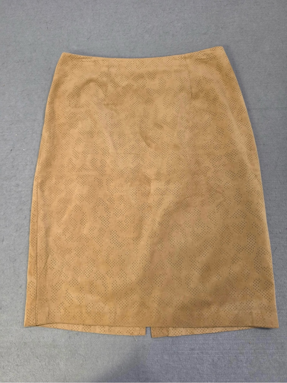 Women’s Chico’s Faux Suede Pencil Skirt Tan Size 0.5 Small